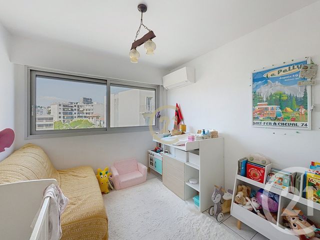 Appartement F3 à louer - 3 pièces - 64.31 m2 - ANTIBES - 06 - PROVENCE-ALPES-COTE-D-AZUR - Century 21 Roi Soleil