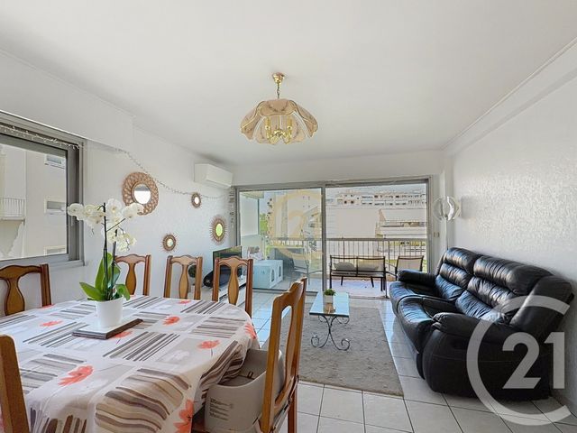 Appartement F3 à louer - 3 pièces - 64.31 m2 - ANTIBES - 06 - PROVENCE-ALPES-COTE-D-AZUR - Century 21 Roi Soleil
