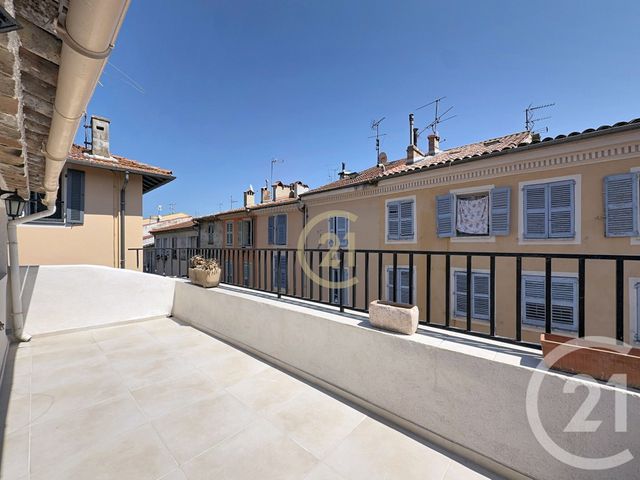 Appartement F1 à louer VALLAURIS