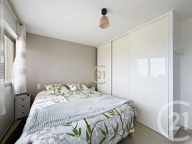 Appartement F2 à vendre - 3 pièces - 62.14 m2 - ANTIBES - 06 - PROVENCE-ALPES-COTE-D-AZUR - Century 21 Roi Soleil