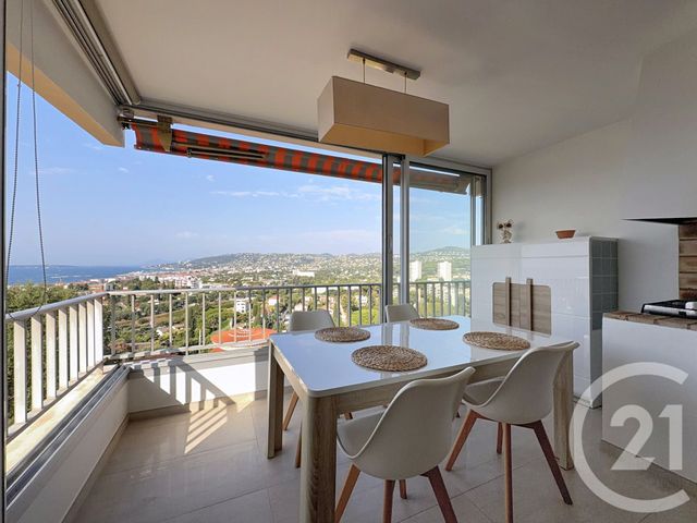 Appartement F2 à vendre - 3 pièces - 62.14 m2 - ANTIBES - 06 - PROVENCE-ALPES-COTE-D-AZUR - Century 21 Roi Soleil