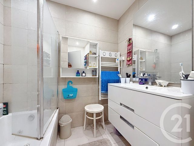 Appartement F3 à vendre - 3 pièces - 78.36 m2 - ANTIBES - 06 - PROVENCE-ALPES-COTE-D-AZUR - Century 21 Roi Soleil