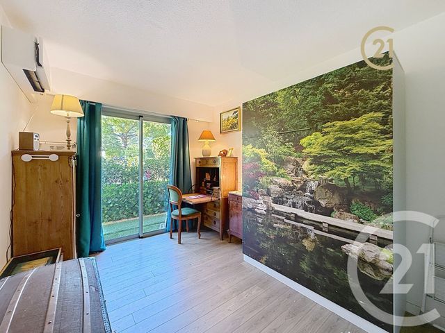 Appartement F3 à vendre - 3 pièces - 78.36 m2 - ANTIBES - 06 - PROVENCE-ALPES-COTE-D-AZUR - Century 21 Roi Soleil