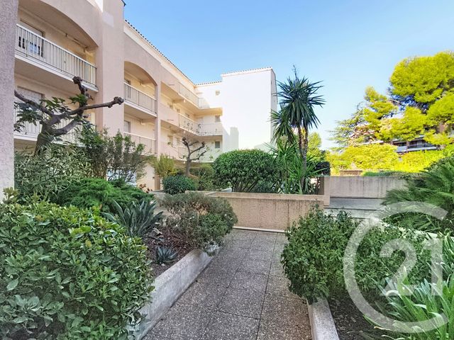 Appartement F3 à vendre - 3 pièces - 50.4 m2 - ANTIBES - 06 - PROVENCE-ALPES-COTE-D-AZUR - Century 21 Roi Soleil