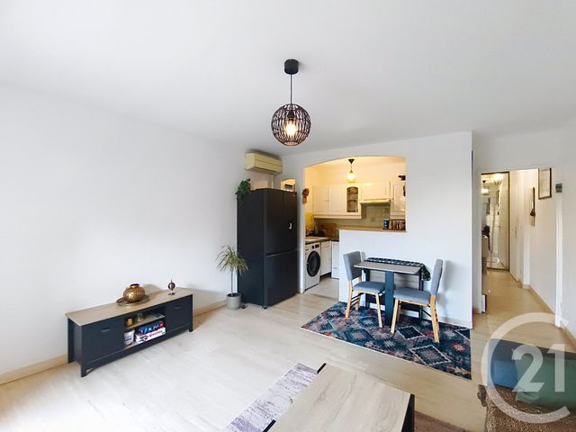 Appartement F3 à vendre - 3 pièces - 50.4 m2 - ANTIBES - 06 - PROVENCE-ALPES-COTE-D-AZUR - Century 21 Roi Soleil