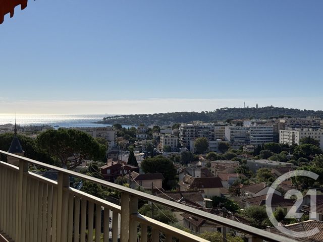 Appartement à vendre - 4 pièces - 135.79 m2 - ANTIBES - 06 - PROVENCE-ALPES-COTE-D-AZUR - Century 21 Roi Soleil