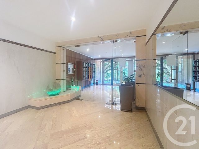 Appartement à vendre - 4 pièces - 135.79 m2 - ANTIBES - 06 - PROVENCE-ALPES-COTE-D-AZUR - Century 21 Roi Soleil