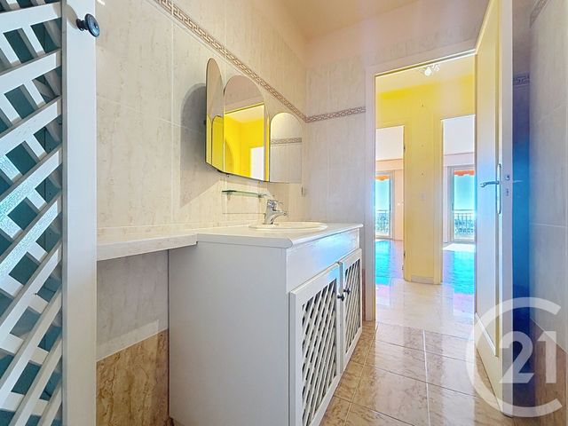 Appartement à vendre - 4 pièces - 135.79 m2 - ANTIBES - 06 - PROVENCE-ALPES-COTE-D-AZUR - Century 21 Roi Soleil