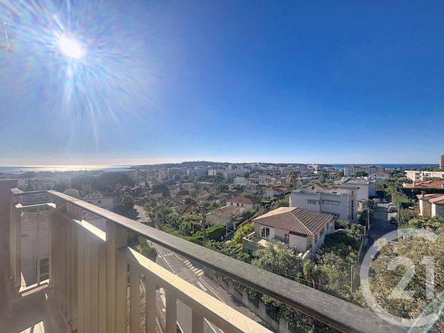 Appartement à vendre - 4 pièces - 135.79 m2 - ANTIBES - 06 - PROVENCE-ALPES-COTE-D-AZUR - Century 21 Roi Soleil