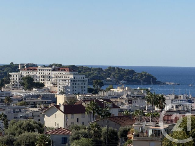 Appartement à vendre - 4 pièces - 135.79 m2 - ANTIBES - 06 - PROVENCE-ALPES-COTE-D-AZUR - Century 21 Roi Soleil