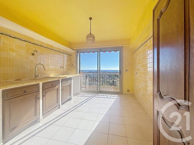 Appartement à vendre - 4 pièces - 135.79 m2 - ANTIBES - 06 - PROVENCE-ALPES-COTE-D-AZUR - Century 21 Roi Soleil