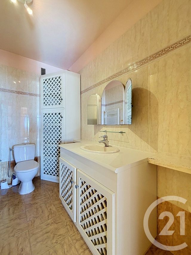 Appartement à vendre - 4 pièces - 135.79 m2 - ANTIBES - 06 - PROVENCE-ALPES-COTE-D-AZUR - Century 21 Roi Soleil