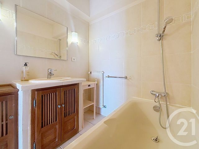 Appartement à vendre - 4 pièces - 135.79 m2 - ANTIBES - 06 - PROVENCE-ALPES-COTE-D-AZUR - Century 21 Roi Soleil