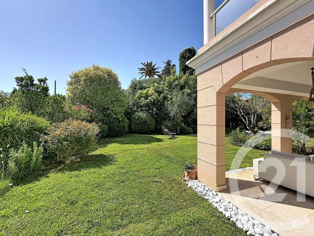 maison à vendre - 6 pièces - 240.0 m2 - ANTIBES - 06 - PROVENCE-ALPES-COTE-D-AZUR - Century 21 Roi Soleil