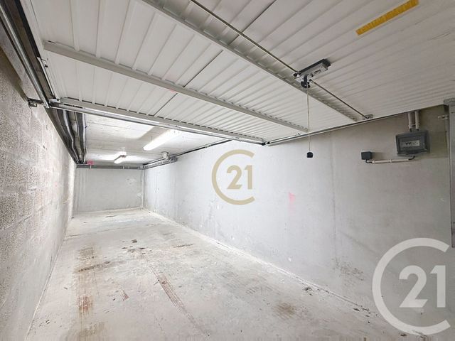 parking à louer - 24.37 m2 - ANTIBES - 06 - PROVENCE-ALPES-COTE-D-AZUR - Century 21 Roi Soleil
