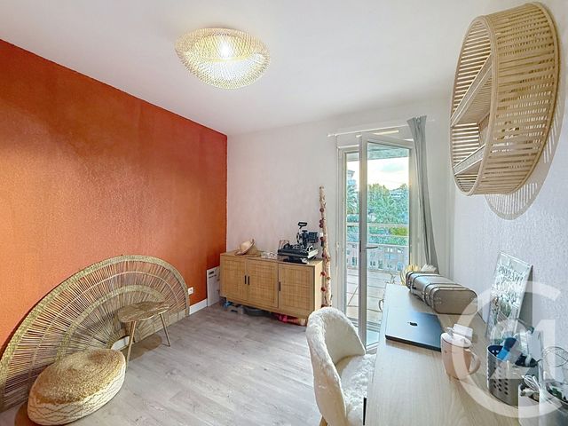 Appartement F3 à vendre - 3 pièces - 59.7 m2 - ANTIBES - 06 - PROVENCE-ALPES-COTE-D-AZUR - Century 21 Roi Soleil