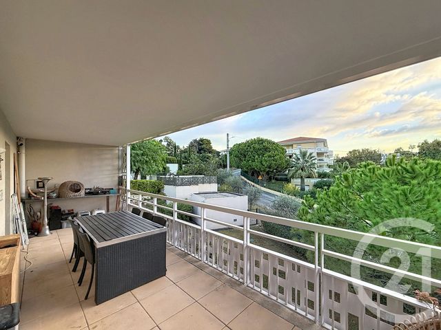 Appartement F3 à vendre - 3 pièces - 59.7 m2 - ANTIBES - 06 - PROVENCE-ALPES-COTE-D-AZUR - Century 21 Roi Soleil