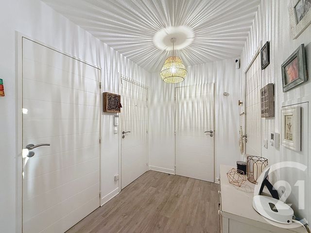 Appartement F3 à vendre - 3 pièces - 59.7 m2 - ANTIBES - 06 - PROVENCE-ALPES-COTE-D-AZUR - Century 21 Roi Soleil