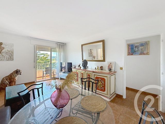 Appartement F3 à vendre - 3 pièces - 62.56 m2 - ANTIBES - 06 - PROVENCE-ALPES-COTE-D-AZUR - Century 21 Roi Soleil