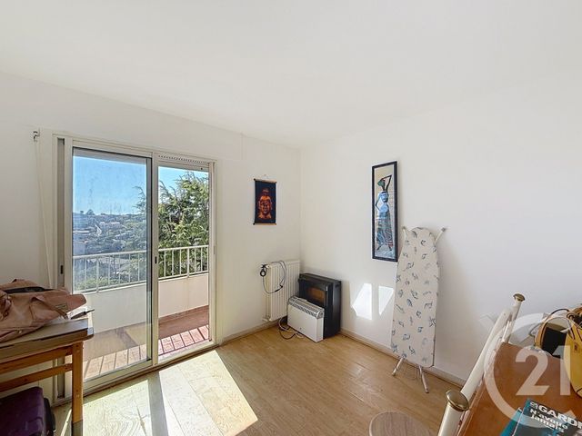 Appartement F3 à vendre - 3 pièces - 62.56 m2 - ANTIBES - 06 - PROVENCE-ALPES-COTE-D-AZUR - Century 21 Roi Soleil