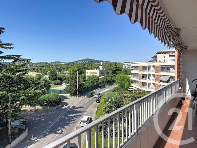 Appartement F3 à vendre - 3 pièces - 62.56 m2 - ANTIBES - 06 - PROVENCE-ALPES-COTE-D-AZUR - Century 21 Roi Soleil