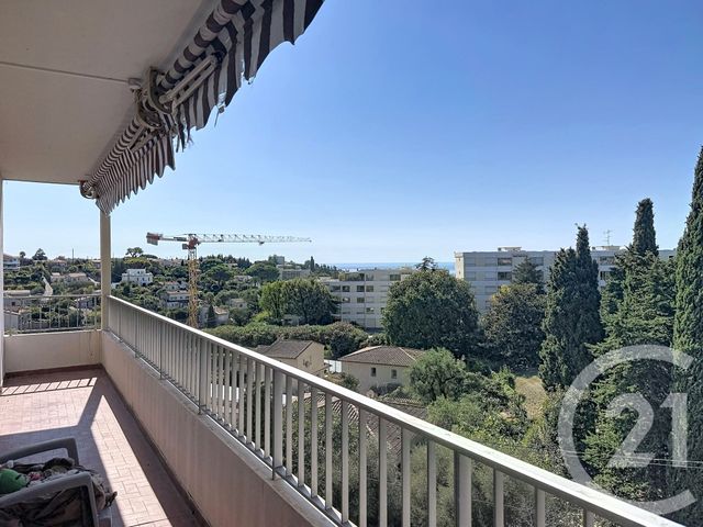 Appartement F3 à vendre - 3 pièces - 62.56 m2 - ANTIBES - 06 - PROVENCE-ALPES-COTE-D-AZUR - Century 21 Roi Soleil