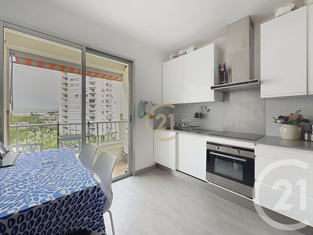 Appartement F3 à louer - 3 pièces - 72.72 m2 - ANTIBES - 06 - PROVENCE-ALPES-COTE-D-AZUR - Century 21 Roi Soleil