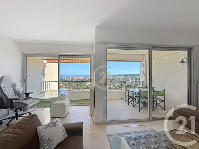 Appartement F3 à louer - 3 pièces - 72.72 m2 - ANTIBES - 06 - PROVENCE-ALPES-COTE-D-AZUR - Century 21 Roi Soleil