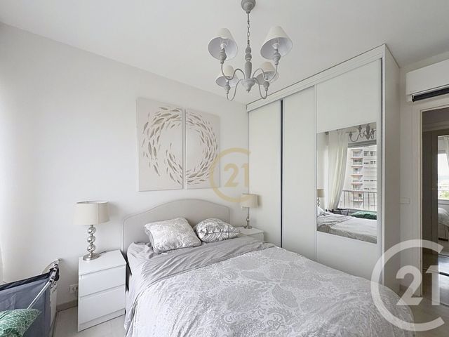 Appartement F3 à louer - 3 pièces - 72.72 m2 - ANTIBES - 06 - PROVENCE-ALPES-COTE-D-AZUR - Century 21 Roi Soleil
