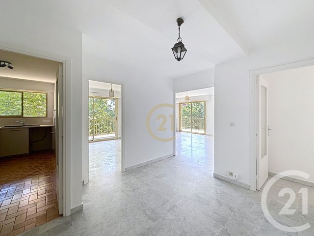 Appartement F4 à louer - 4 pièces - 89.84 m2 - ANTIBES - 06 - PROVENCE-ALPES-COTE-D-AZUR - Century 21 Roi Soleil