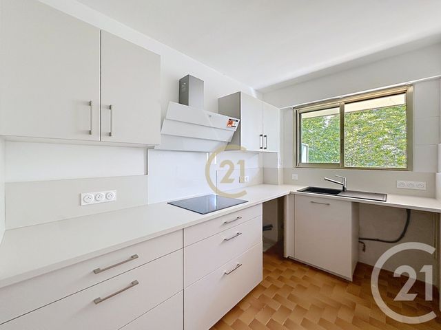 Appartement F4 à louer - 4 pièces - 89.84 m2 - ANTIBES - 06 - PROVENCE-ALPES-COTE-D-AZUR - Century 21 Roi Soleil