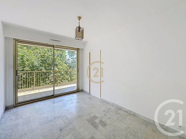 Appartement F4 à louer - 4 pièces - 89.84 m2 - ANTIBES - 06 - PROVENCE-ALPES-COTE-D-AZUR - Century 21 Roi Soleil