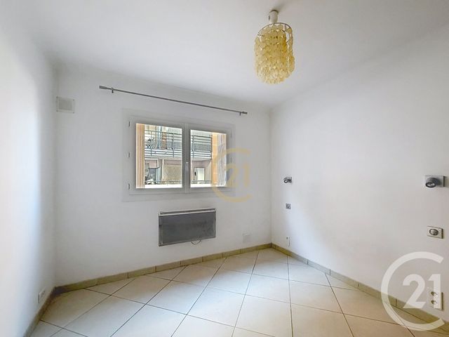 Appartement F2 à louer - 2 pièces - 40.11 m2 - VALLAURIS - 06 - PROVENCE-ALPES-COTE-D-AZUR - Century 21 Roi Soleil