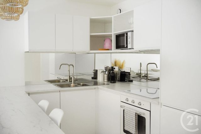 Appartement à vendre - 3 pièces - 52.39 m2 - ANTIBES - 06 - PROVENCE-ALPES-COTE-D-AZUR - Century 21 Roi Soleil