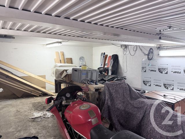parking à vendre - 30.0 m2 - JUAN LES PINS - 06 - PROVENCE-ALPES-COTE-D-AZUR - Century 21 Roi Soleil