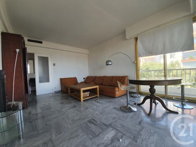 Afficher la photo en grand Appartement F3 à vendre - 3 pièces - 66.0 m2 - ANTIBES - 06 - PROVENCE-ALPES-COTE-D-AZUR - Century 21 Roi Soleil