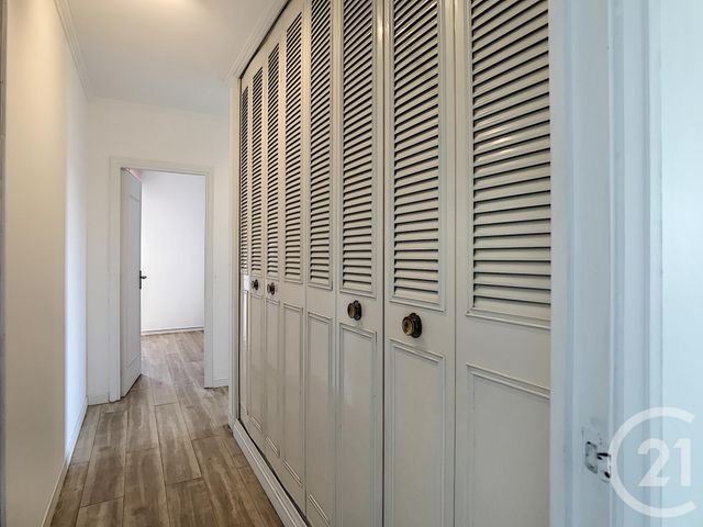 Appartement F3 à vendre - 3 pièces - 74.29 m2 - JUAN LES PINS - 06 - PROVENCE-ALPES-COTE-D-AZUR - Century 21 Roi Soleil Appartement F3 à vendre - 3 pièces - 74.29 m2 - JUAN LES PINS - 06 - PROVENCE-ALPES-COTE-D-AZUR - Century 21 Roi Soleil