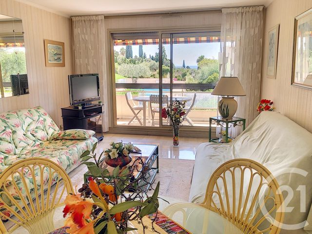 Afficher la photo en grand Appartement F2 à vendre - 2 pièces - 59.64 m2 - ANTIBES - 06 - PROVENCE-ALPES-COTE-D-AZUR - Century 21 Roi Soleil