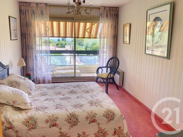 Afficher la photo en grand Appartement F2 à vendre - 2 pièces - 59.64 m2 - ANTIBES - 06 - PROVENCE-ALPES-COTE-D-AZUR - Century 21 Roi Soleil