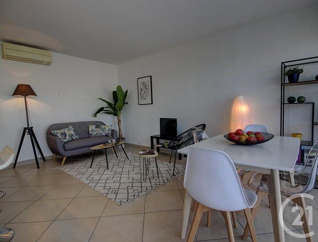 Afficher la photo en grand Appartement F3 à vendre - 3 pièces - 69.0 m2 - ANTIBES - 06 - PROVENCE-ALPES-COTE-D-AZUR - Century 21 Roi Soleil
