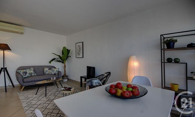 Afficher la photo en grand Appartement F3 à vendre - 3 pièces - 69.0 m2 - ANTIBES - 06 - PROVENCE-ALPES-COTE-D-AZUR - Century 21 Roi Soleil