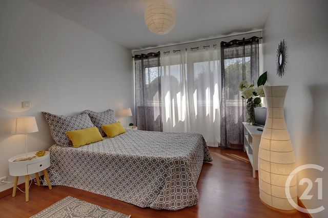 Afficher la photo en grand Appartement F3 à vendre - 3 pièces - 69.0 m2 - ANTIBES - 06 - PROVENCE-ALPES-COTE-D-AZUR - Century 21 Roi Soleil