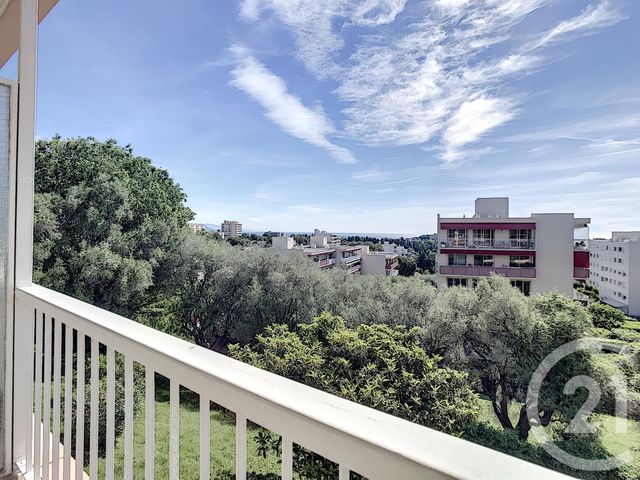 Afficher la photo en grand Appartement F3 à vendre - 3 pièces - 69.0 m2 - ANTIBES - 06 - PROVENCE-ALPES-COTE-D-AZUR - Century 21 Roi Soleil