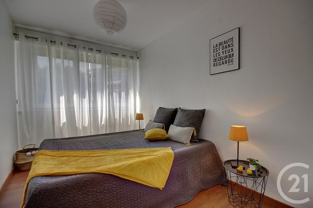 Afficher la photo en grand Appartement F3 à vendre - 3 pièces - 69.0 m2 - ANTIBES - 06 - PROVENCE-ALPES-COTE-D-AZUR - Century 21 Roi Soleil