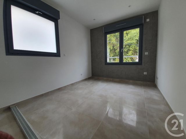 Afficher la photo en grand Appartement F3 à vendre - 3 pièces - 83.69 m2 - ANTIBES - 06 - PROVENCE-ALPES-COTE-D-AZUR - Century 21 Roi Soleil