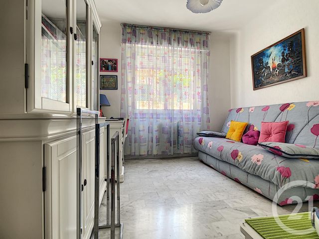 Afficher la photo en grand Appartement F3 à vendre - 3 pièces - 62.0 m2 - ANTIBES - 06 - PROVENCE-ALPES-COTE-D-AZUR - Century 21 Roi Soleil