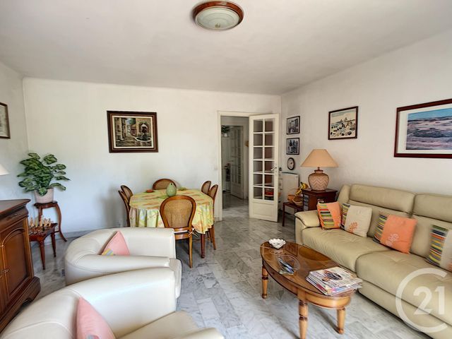 Afficher la photo en grand Appartement F3 à vendre - 3 pièces - 62.0 m2 - ANTIBES - 06 - PROVENCE-ALPES-COTE-D-AZUR - Century 21 Roi Soleil