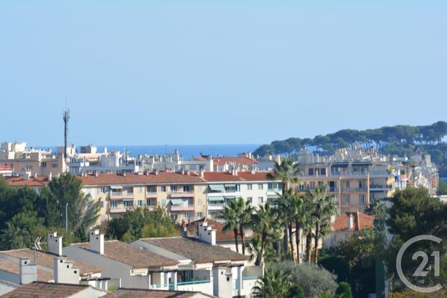 Afficher la photo en grand Appartement F3 à vendre - 3 pièces - 62.0 m2 - ANTIBES - 06 - PROVENCE-ALPES-COTE-D-AZUR - Century 21 Roi Soleil