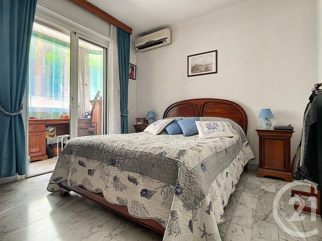 Afficher la photo en grand Appartement F3 à vendre - 3 pièces - 62.0 m2 - ANTIBES - 06 - PROVENCE-ALPES-COTE-D-AZUR - Century 21 Roi Soleil
