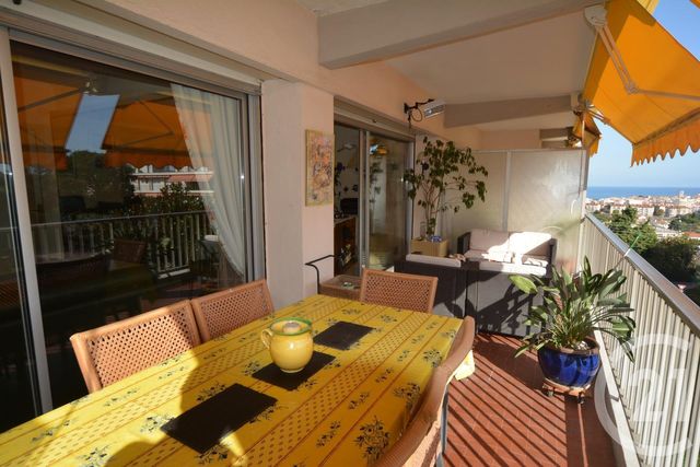 Afficher la photo en grand Appartement F4 à vendre - 4 pièces - 90.0 m2 - ANTIBES - 06 - PROVENCE-ALPES-COTE-D-AZUR - Century 21 Roi Soleil